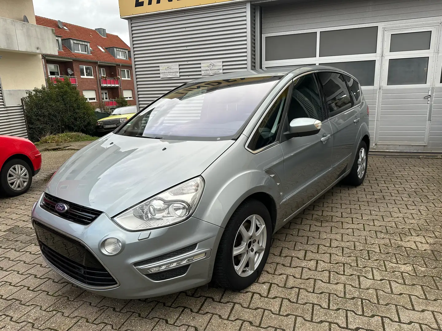 Ford S-Max Titanium   Turbo macht geräusche Stříbrná - 2