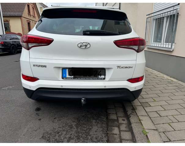 Hyundai TUCSON blue 1.6 GDi 2WD Passion