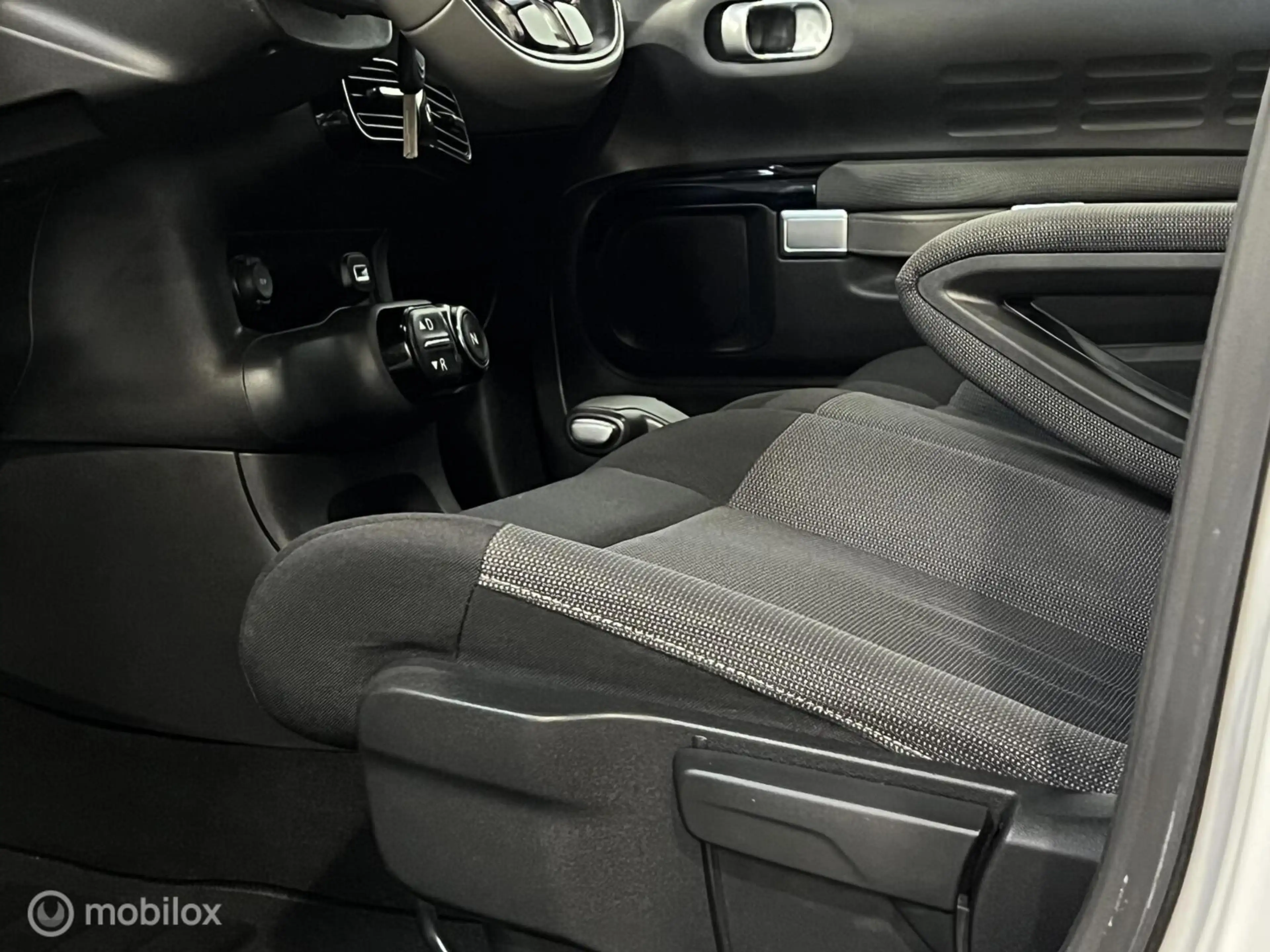 Citroen C4 Cactus 1.6 e-HDi AUTOMAAT Shine [ NAP panorama trekhaak ] — photo 28