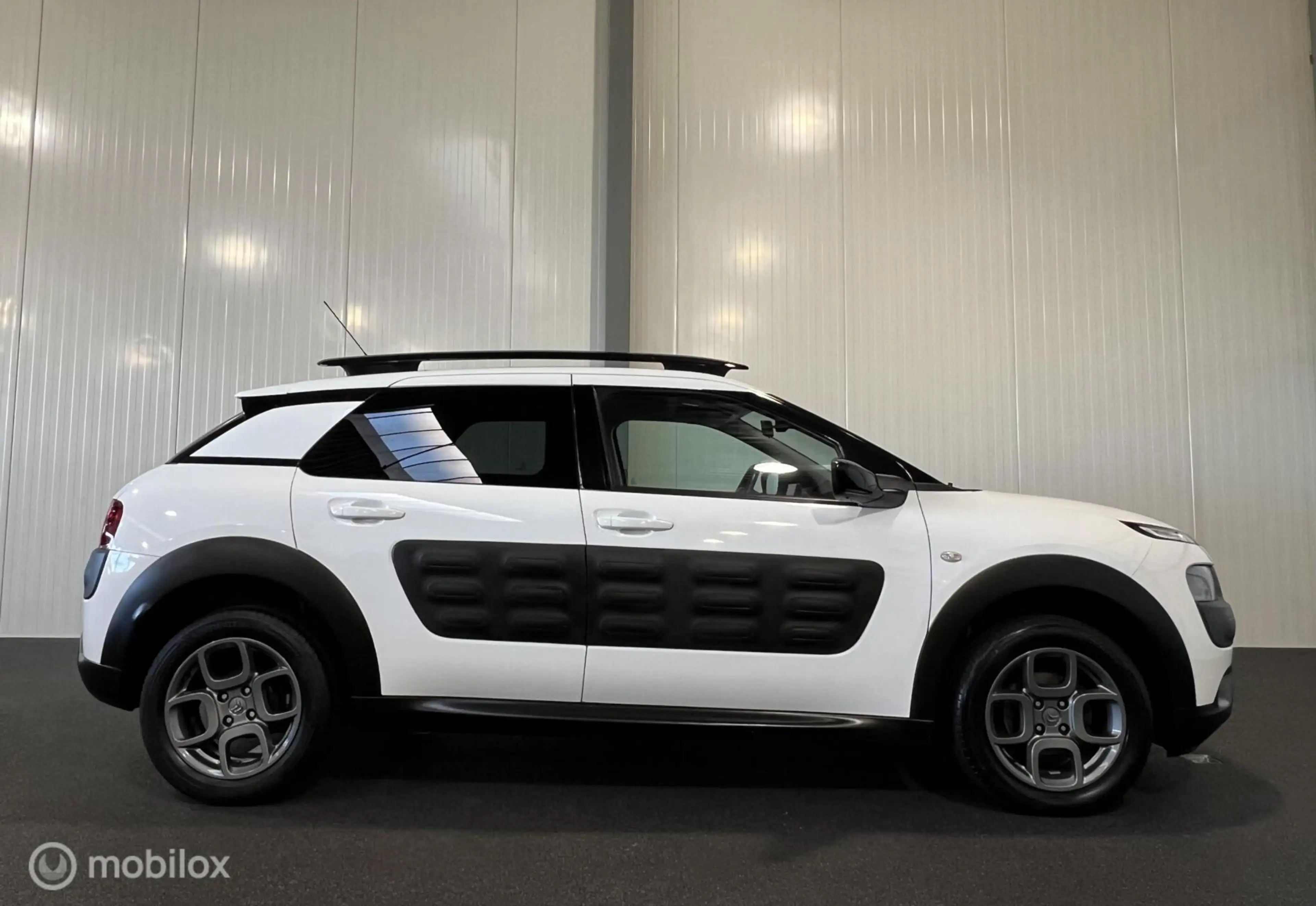 Citroen C4 Cactus 1.6 e-HDi AUTOMAAT Shine [ NAP panorama trekhaak ] — photo 5