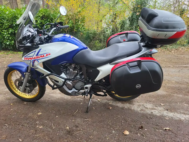 Honda XL 700 - foto 2