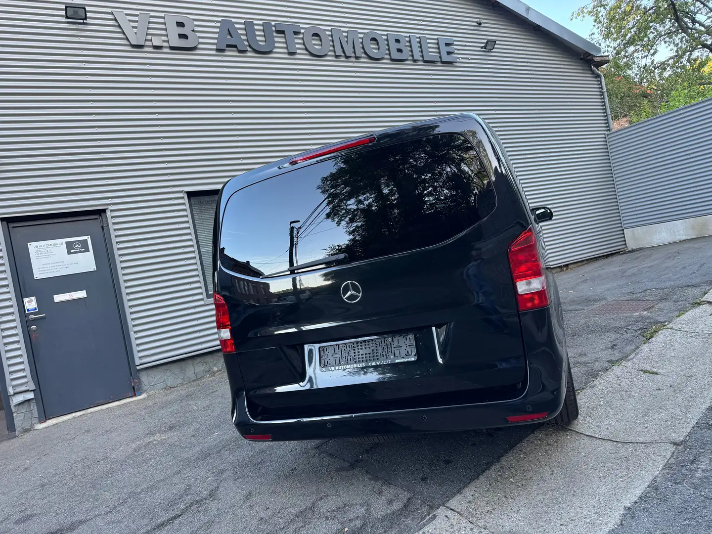 Mercedes-Benz V 220 Châssis extra-long 8 places Noir - 2