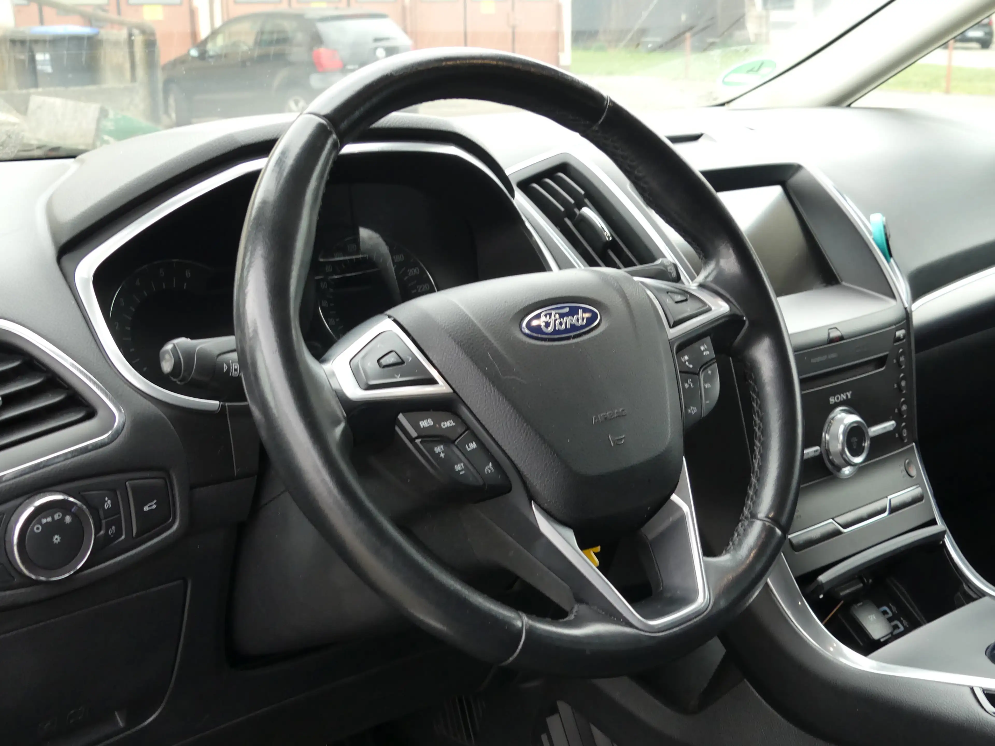 Ford S-Max Titanium Aut. | NAVI | CAR-PLAY | 7-SITZER — photo 13
