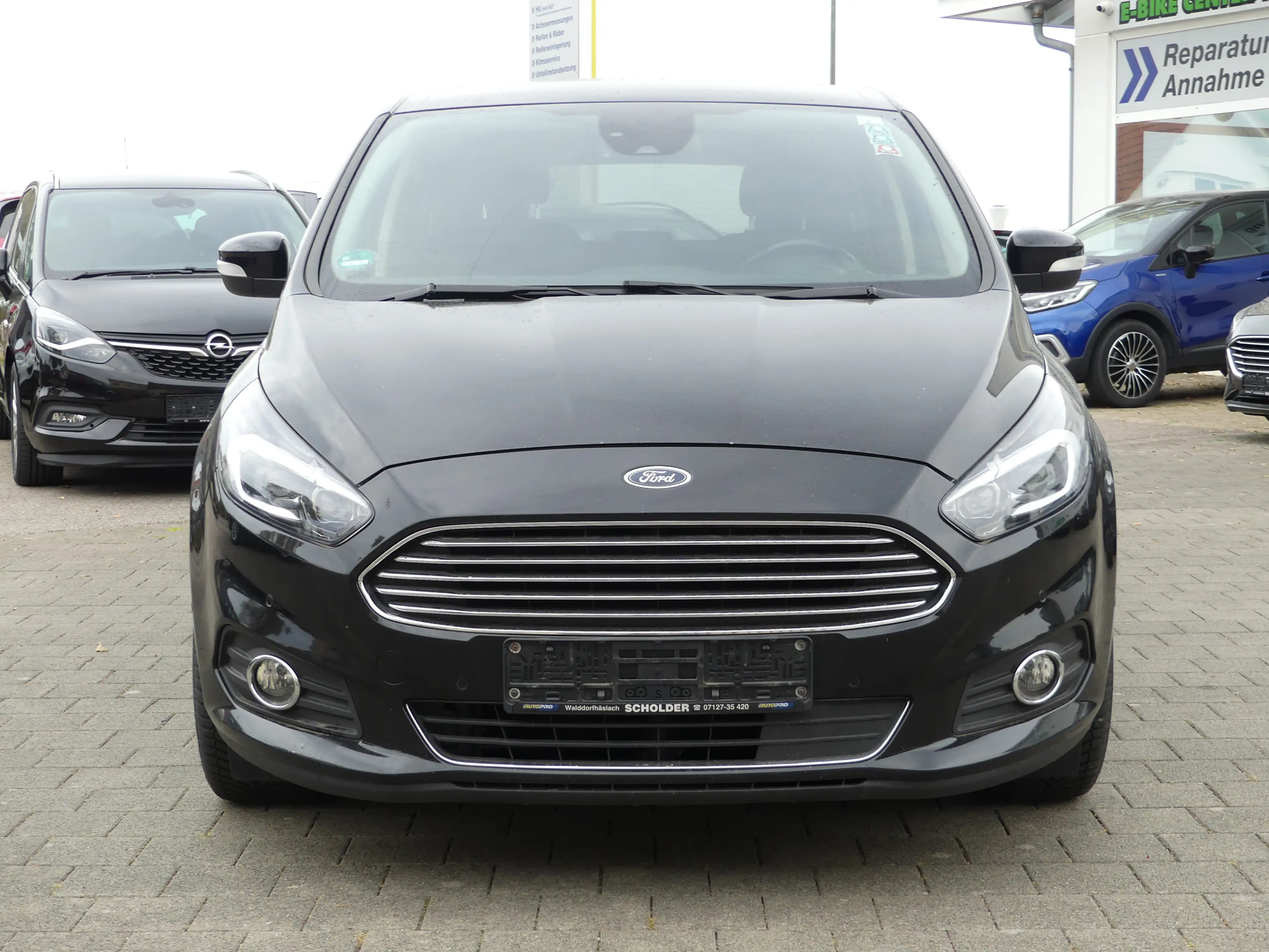 Ford S-Max Titanium Aut. | NAVI | CAR-PLAY | 7-SITZER — photo 2