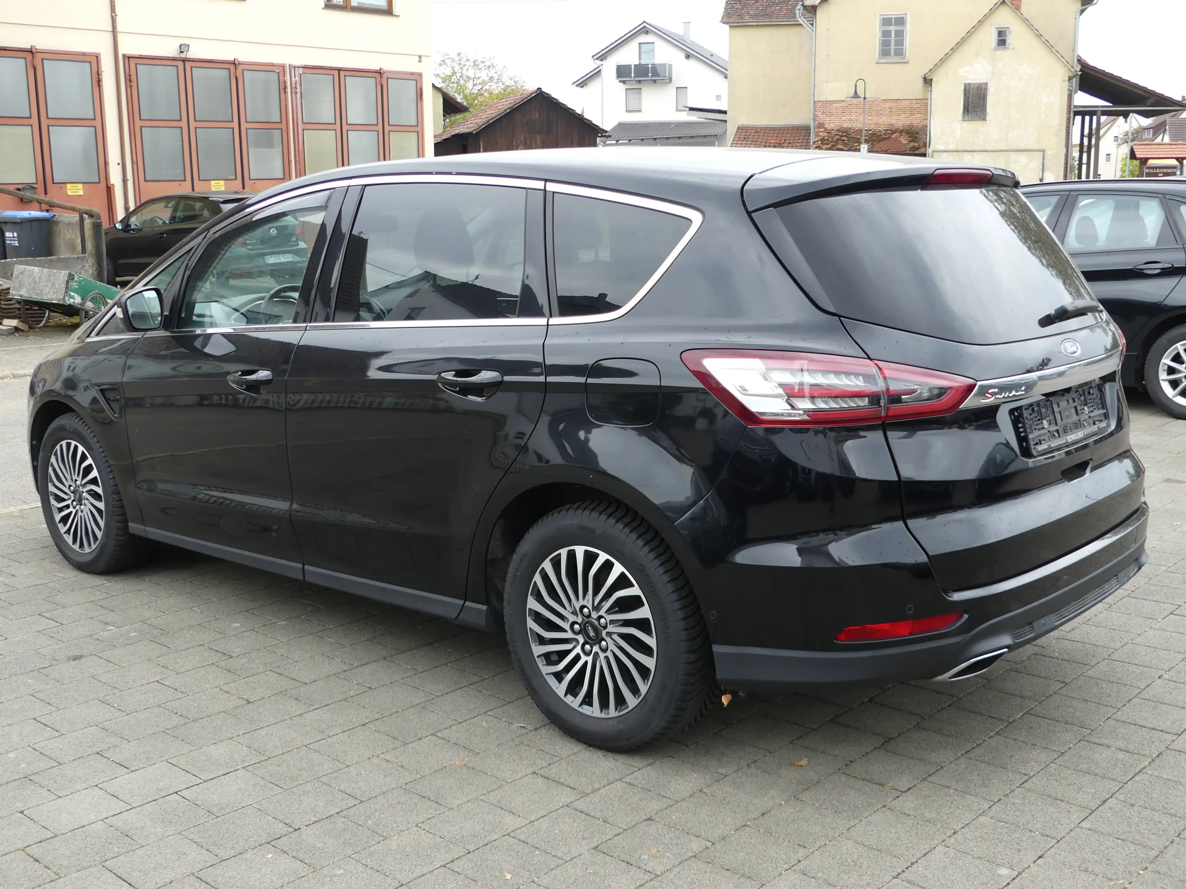 Ford S-Max Titanium Aut. | NAVI | CAR-PLAY | 7-SITZER — photo 5