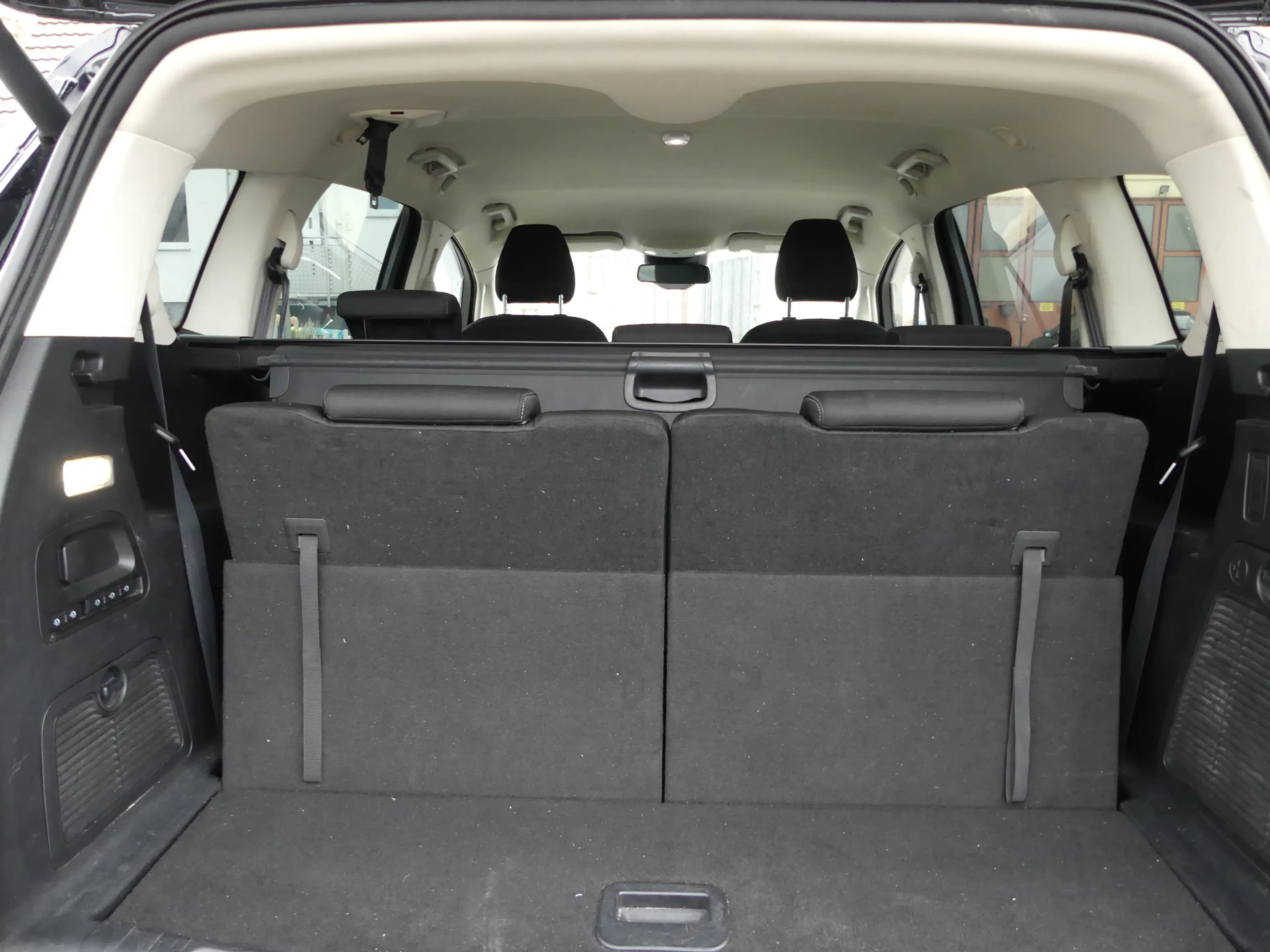 Ford S-Max Titanium Aut. | NAVI | CAR-PLAY | 7-SITZER — photo 11