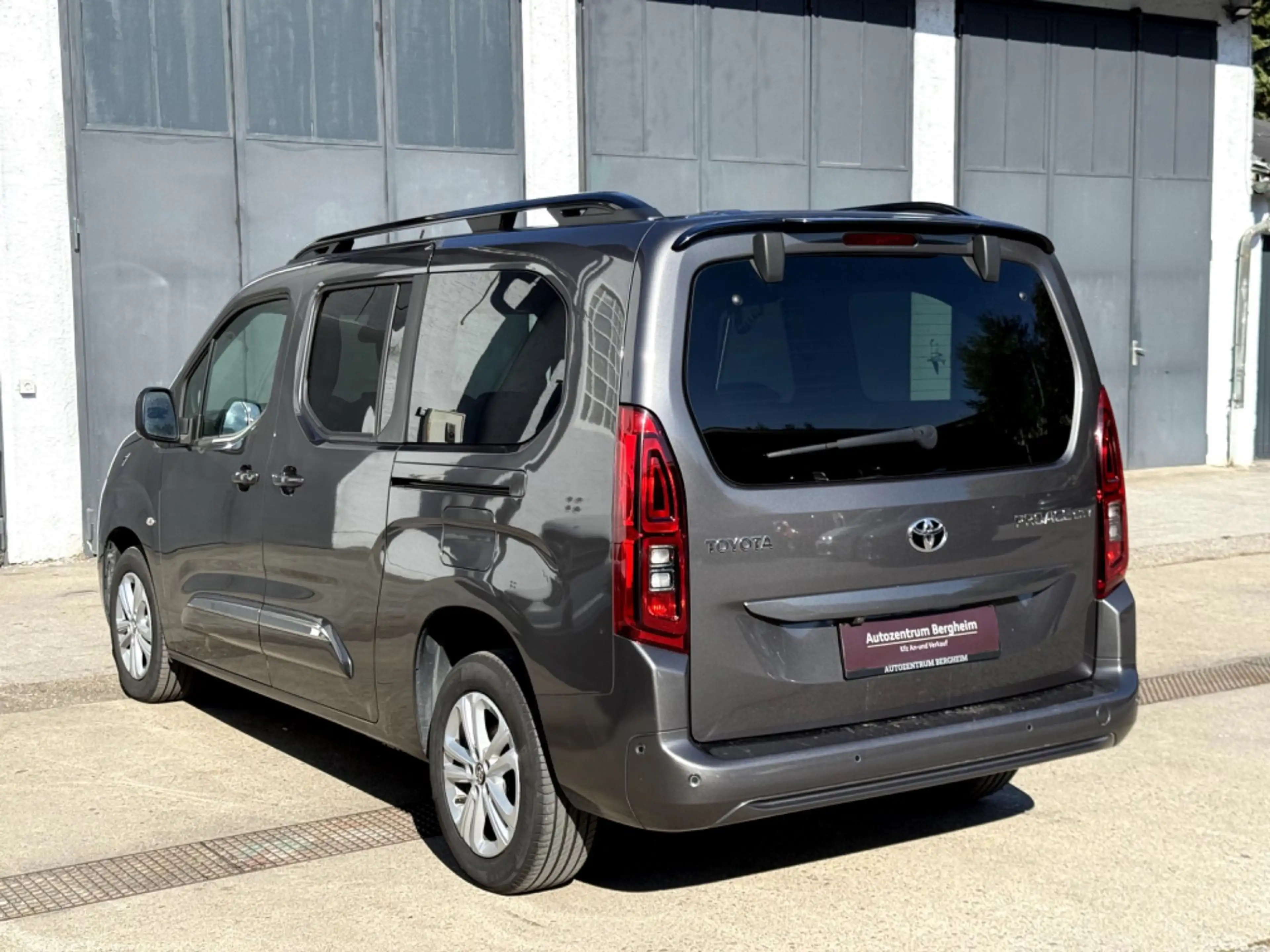 Toyota Proace City Verso L2 1,2 130 Family+ Aut. — photo 10