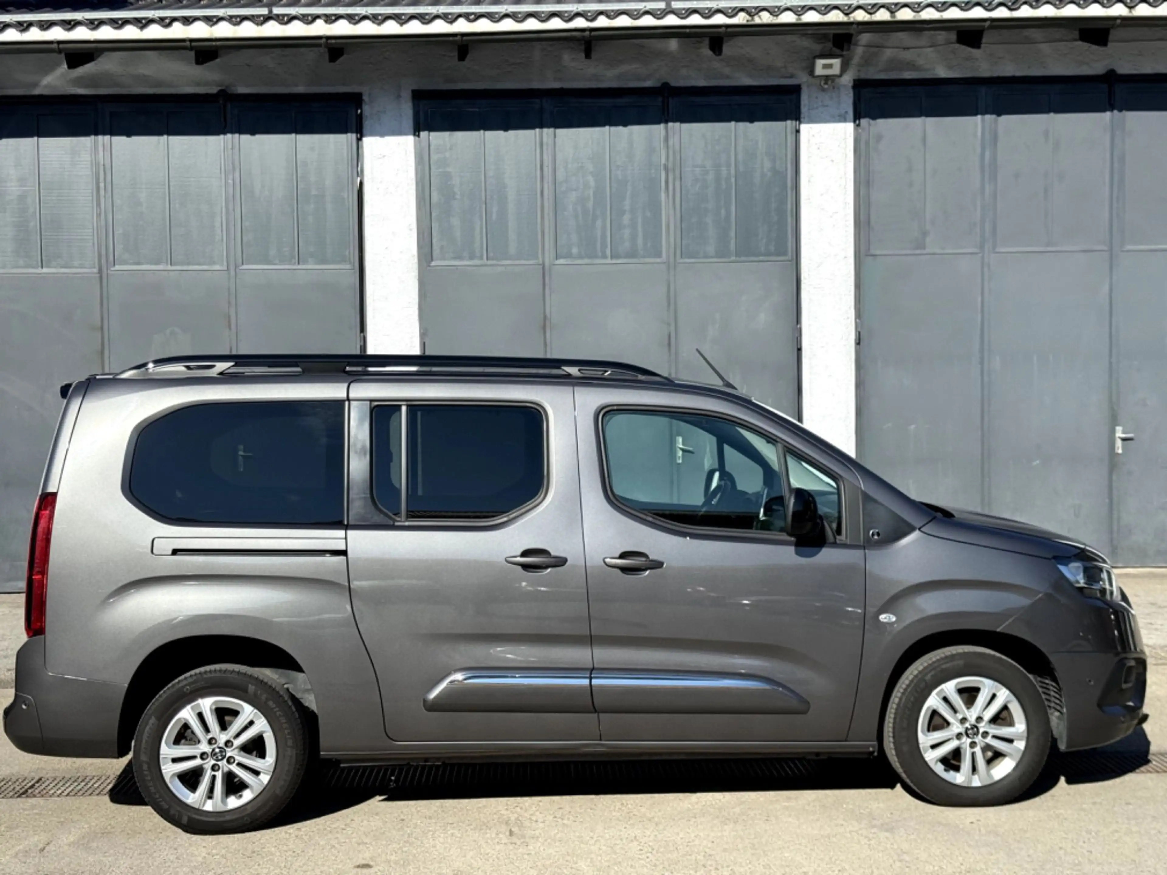 Toyota Proace City Verso L2 1,2 130 Family+ Aut. — photo 14