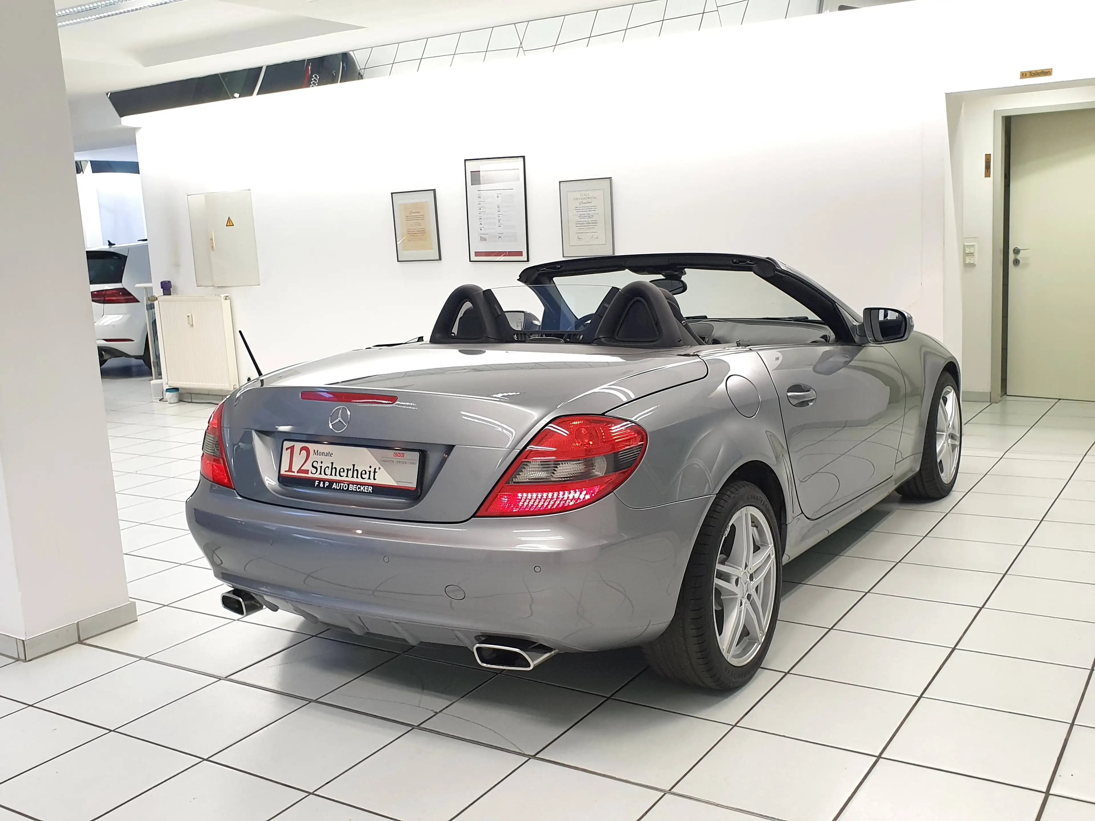 Mercedes-Benz SLK 200 SLK 200 Kompressor Automatik Scheckheft Airscarf — photo 9