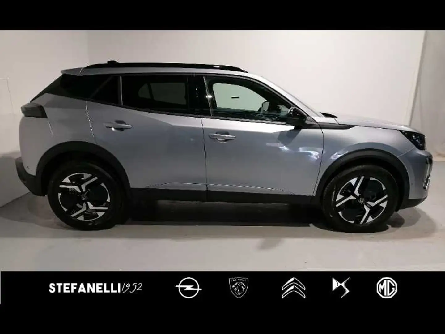 Peugeot 2008 1.2 Hybrid Allure Grigio - 2