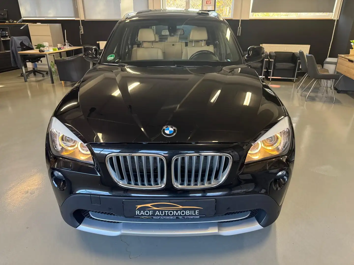 BMW X1 23 d xDrive SPORT PANO LEDER BI-XENON AHK Schwarz - 2