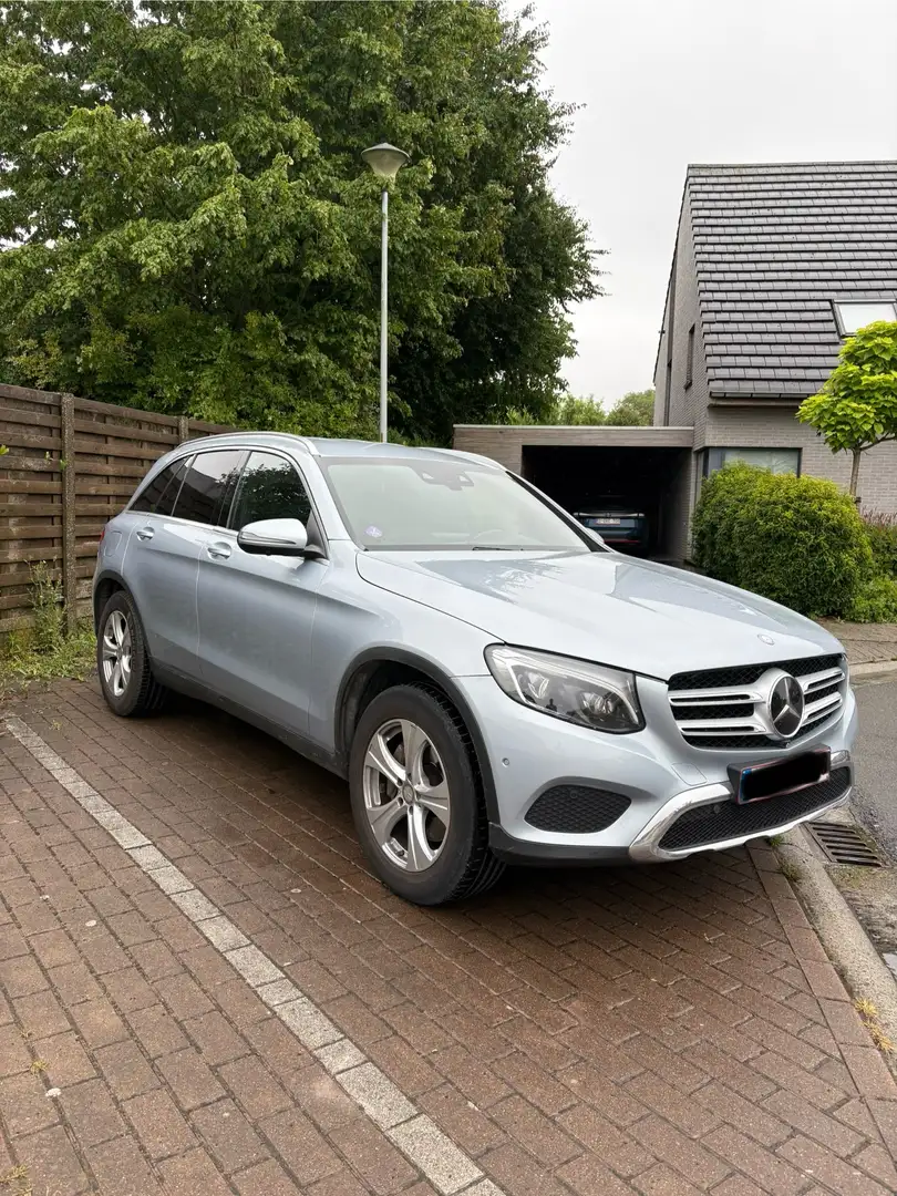 Mercedes-Benz GLC 250 4Matic 9G-TRONIC AMG Line - 1
