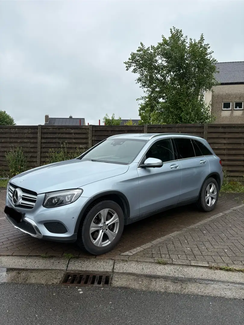 Mercedes-Benz GLC 250 4Matic 9G-TRONIC AMG Line - 2