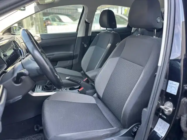 Volkswagen Polo view 3