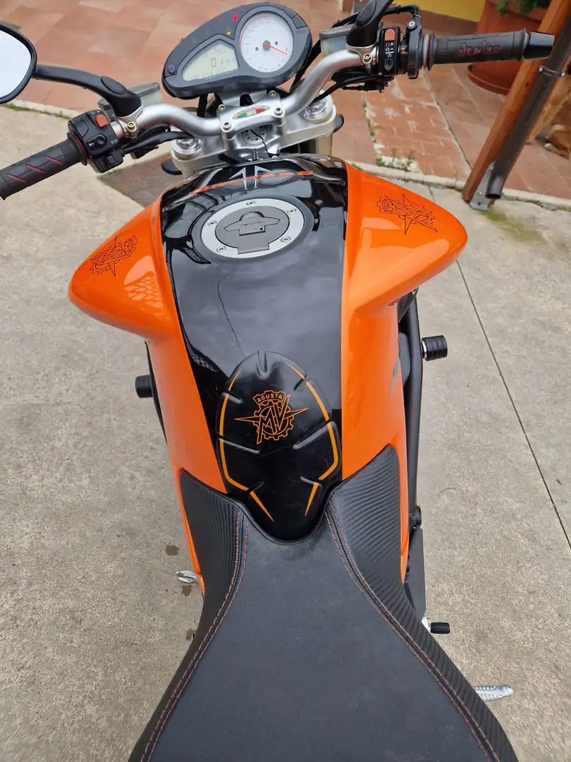 MV Agusta Brutale 910 Naranja - 1