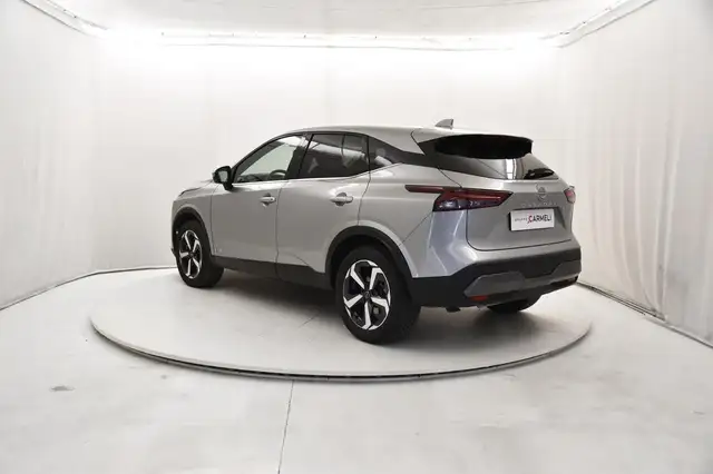 Nissan Qashqai view 3