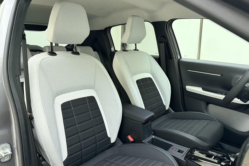 Citroen C3 1.2 Hybrid 110pk Max | € 1.320,- demovoordeel! | N — photo 3