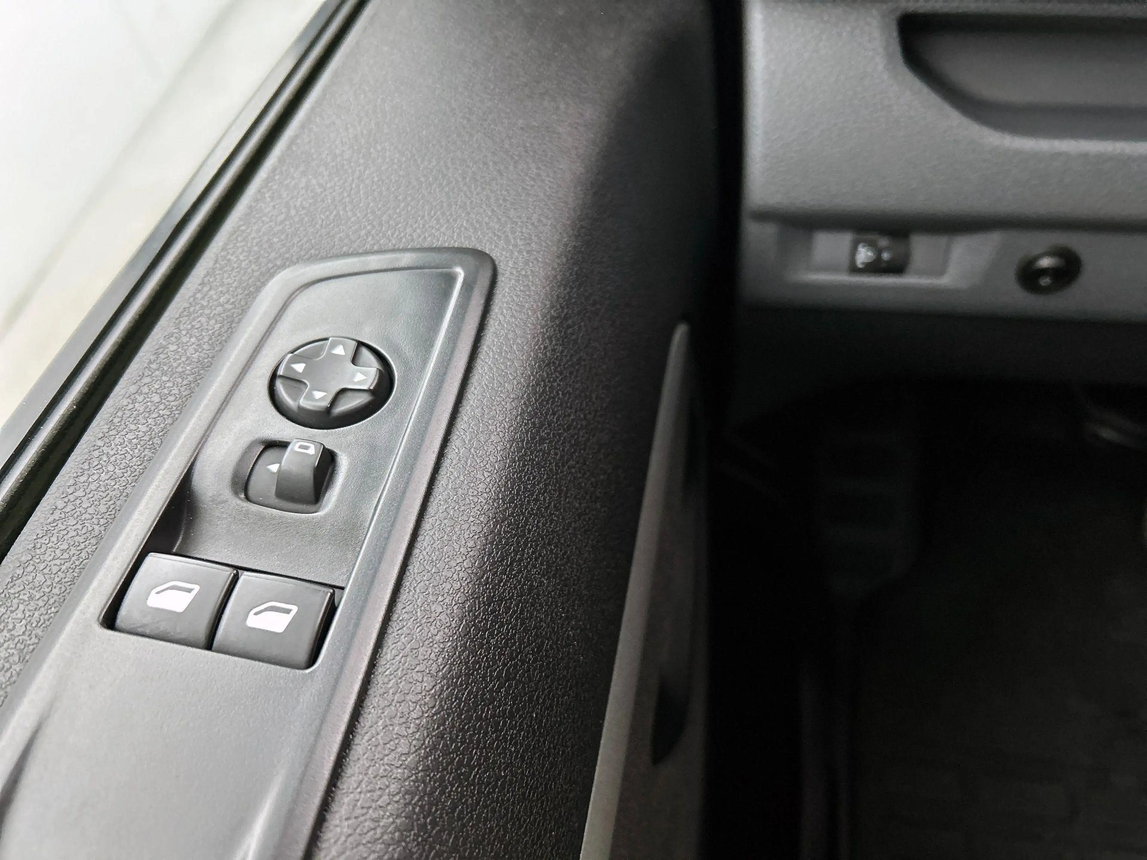 Opel Vivaro 145pk Automaat L3H1 Dubbele cabine Navigatie Camer — photo 29