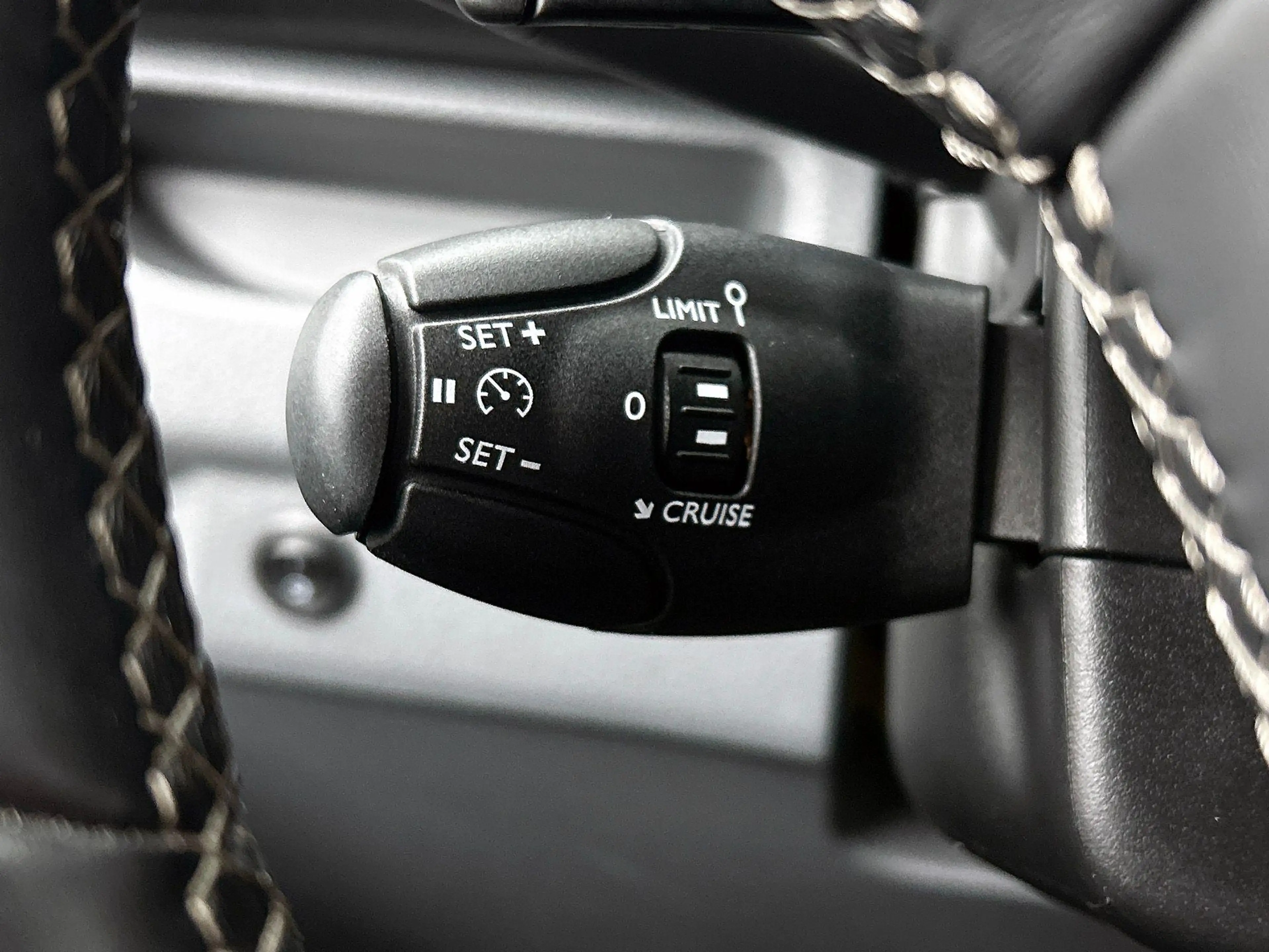 Opel Vivaro 145pk Automaat L3H1 Dubbele cabine Navigatie Camer — photo 6