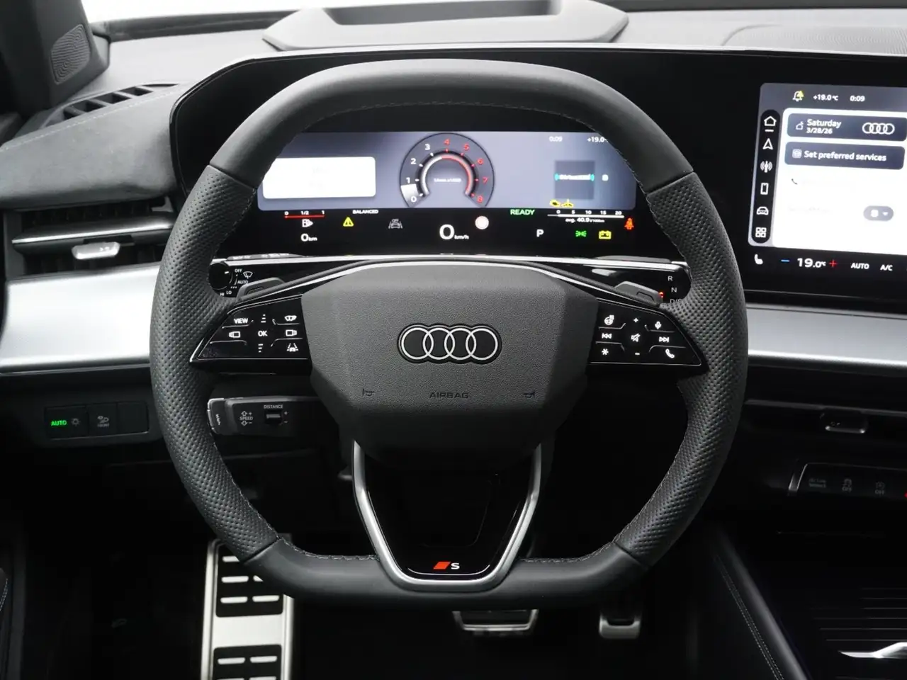 Audi Q3 снимка Audi Q3