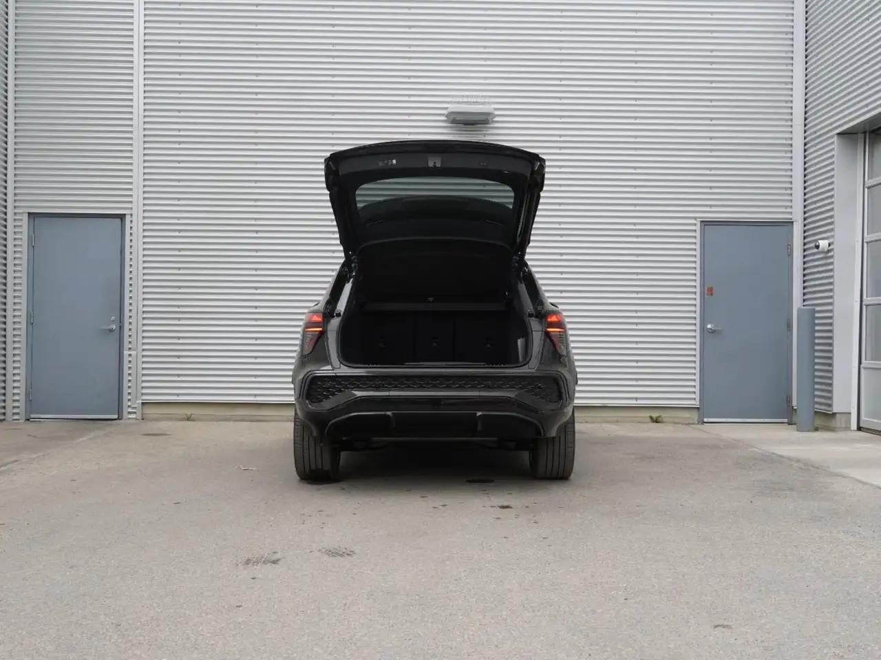 Audi Q3 снимка Audi Q3