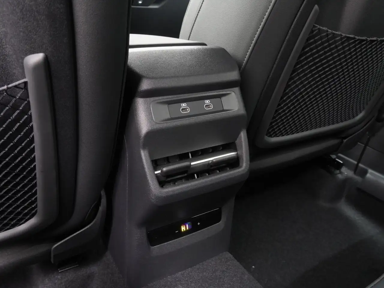 Audi Q3 снимка Audi Q3