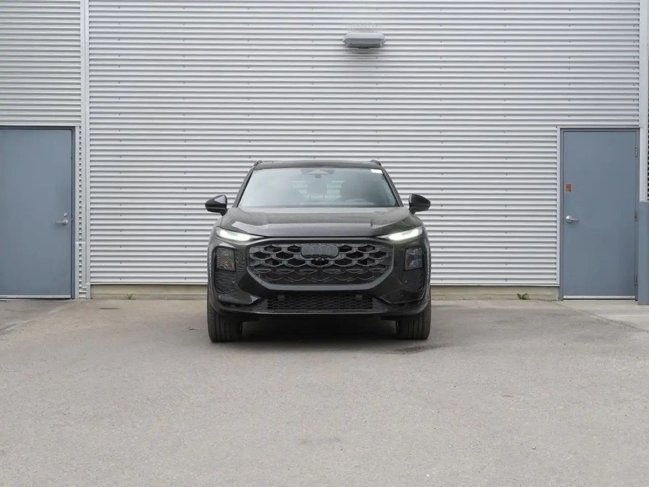 Audi Q3 снимка Audi Q3