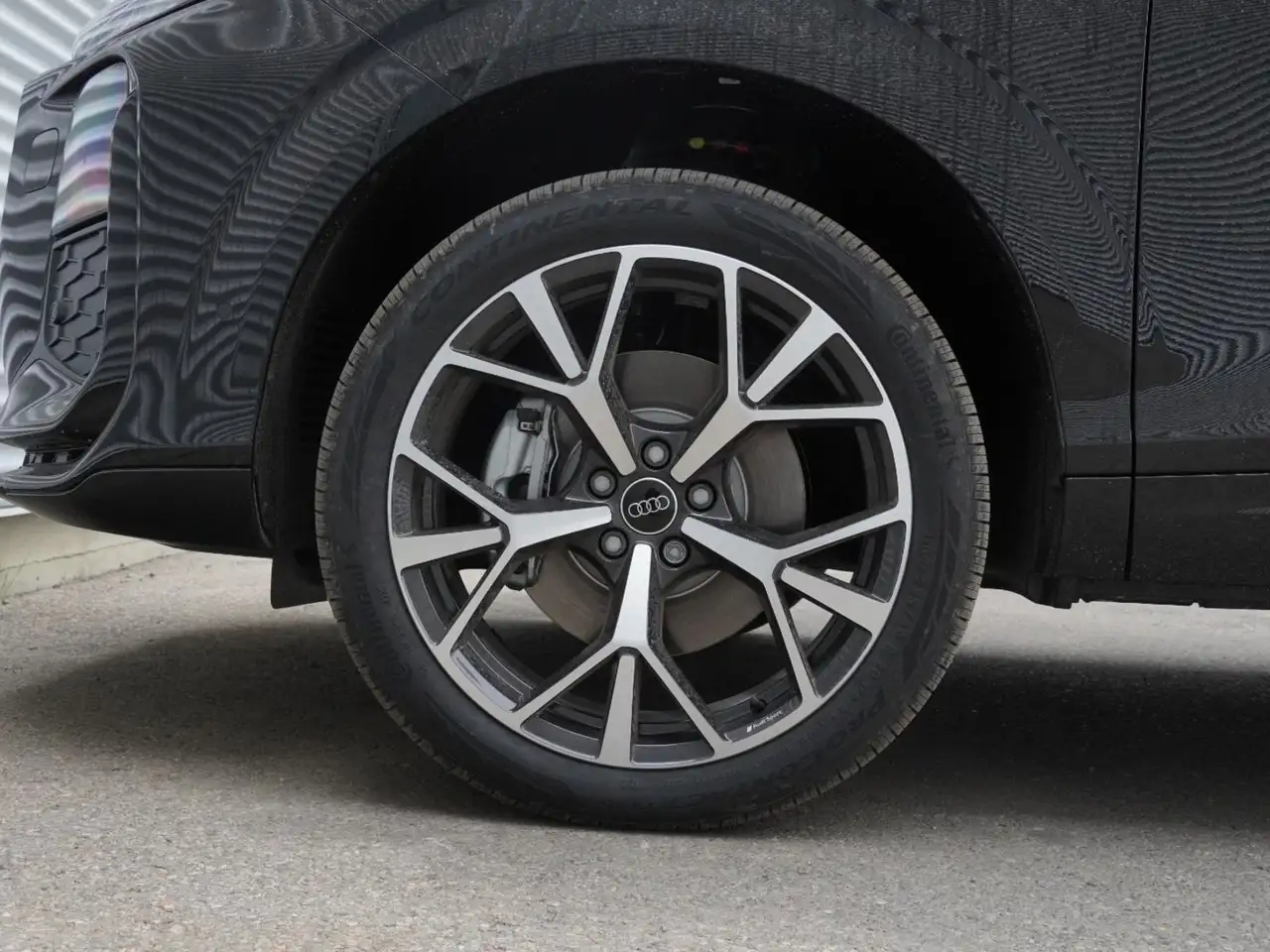 Audi Q3 снимка Audi Q3