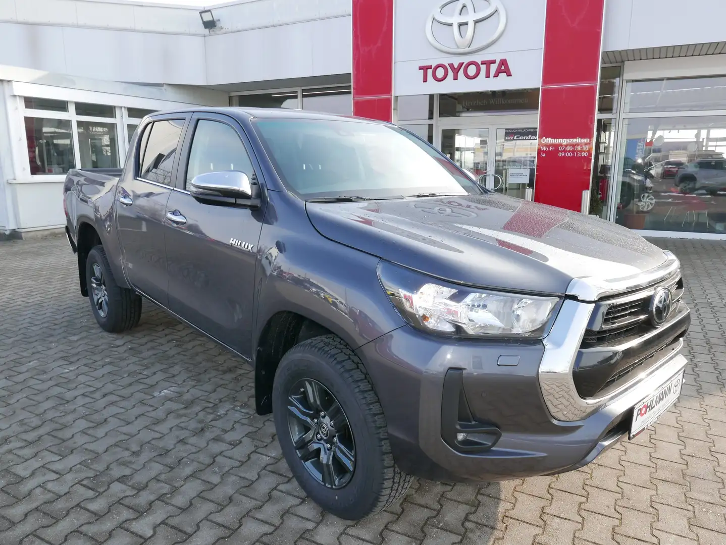 Toyota Hilux Hilux 2.8 Double Cab AT 4x4 AWD 48V Mild Hybrid Grau - 2