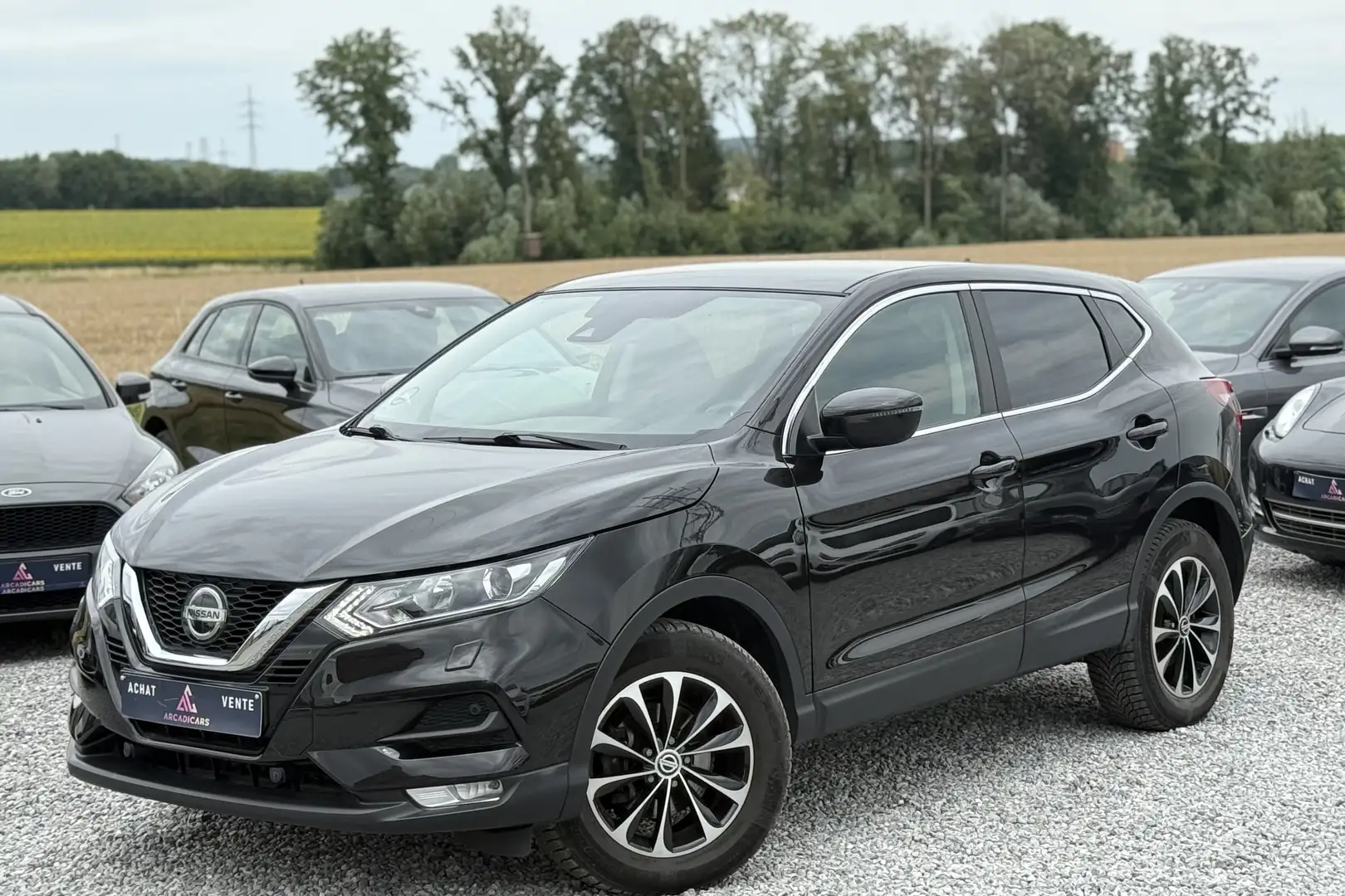 Nissan Qashqai 1.3 DIG-T AUTOMATIQUE - CAMERA - CRUISE CONTROL Noir - 1