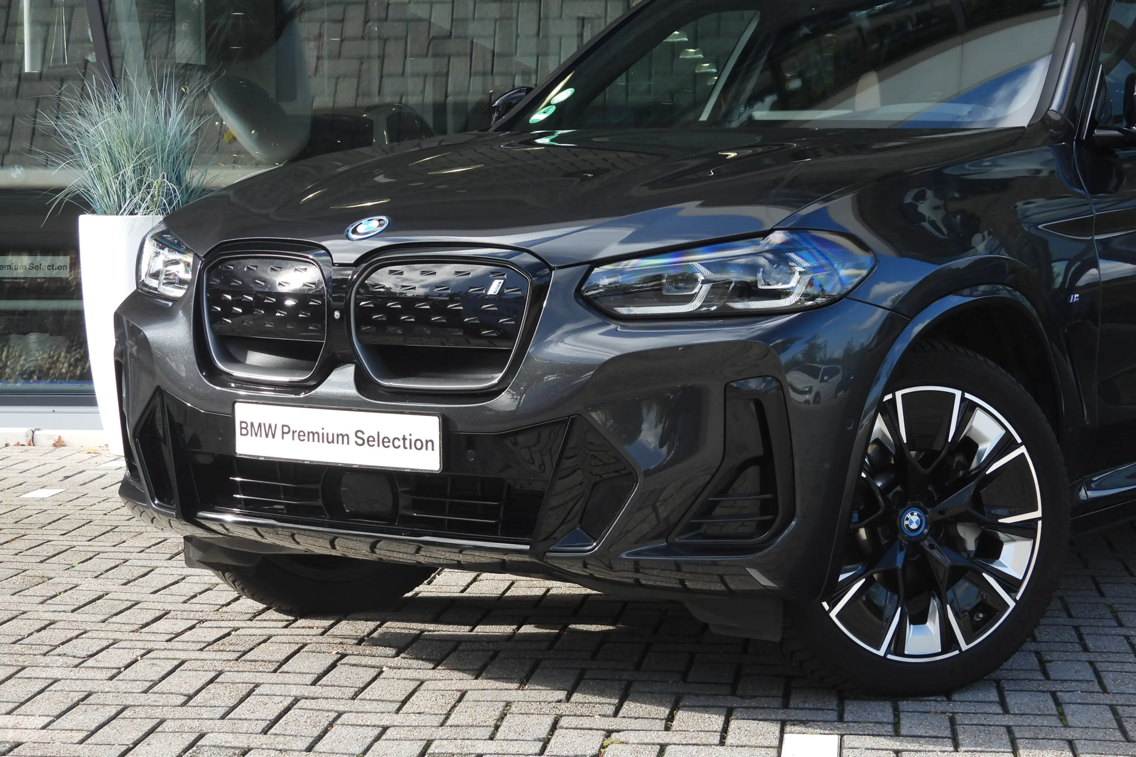 BMW iX3 High Executive M Sport / Trekhaak / Sportstoelen / — photo 8