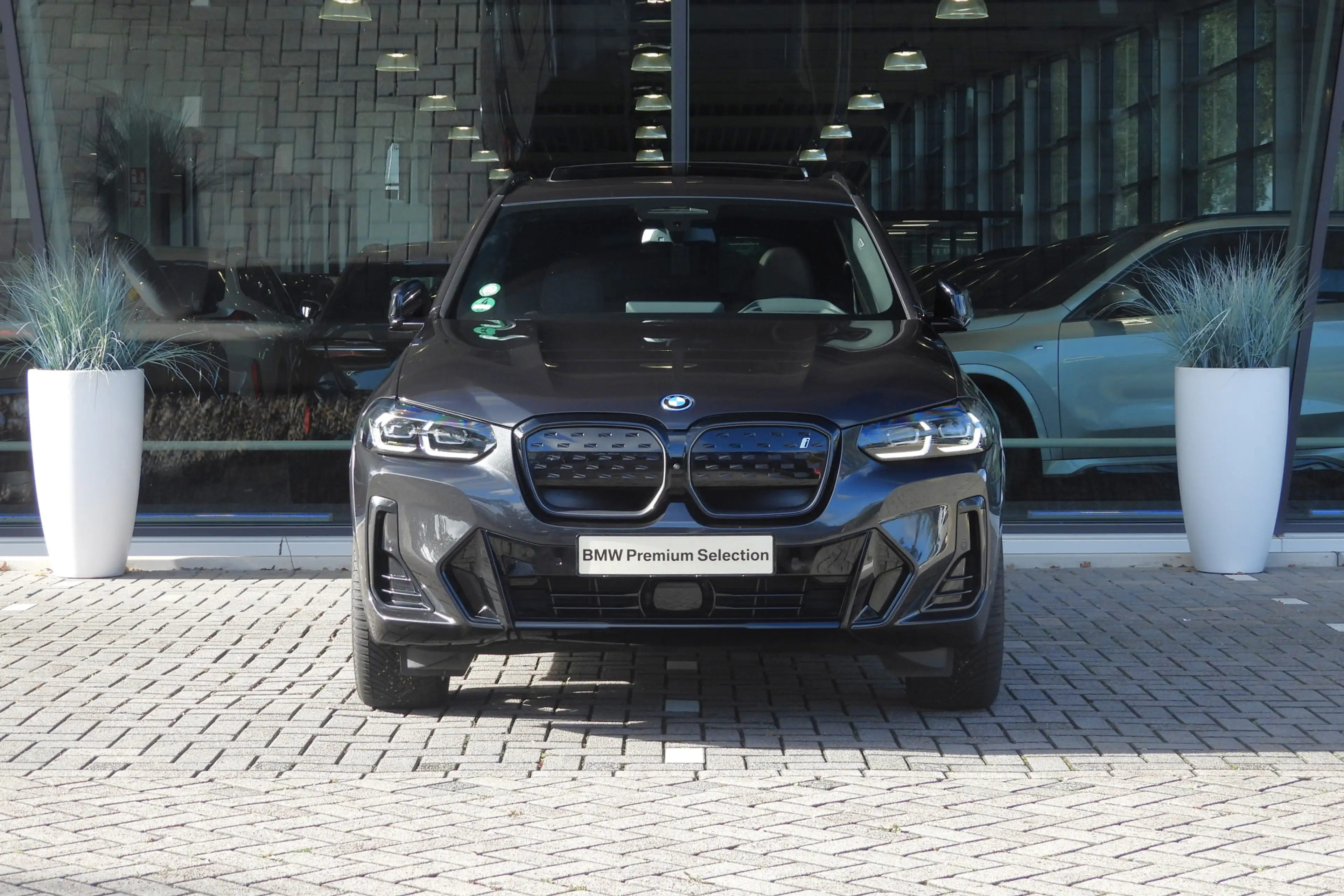 BMW iX3 High Executive M Sport / Trekhaak / Sportstoelen / — photo 6