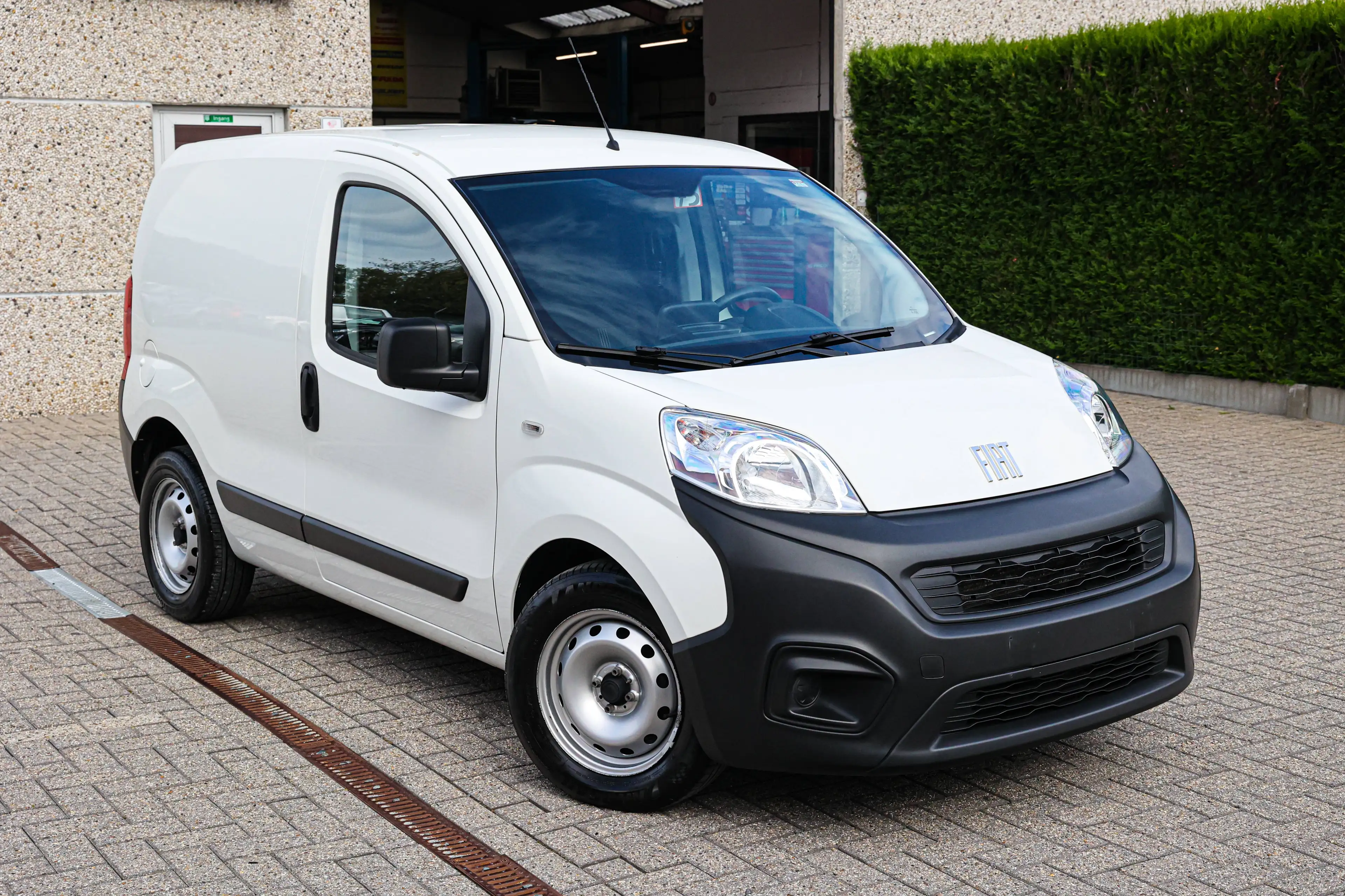 Fiat Fiorino NIEUWSTAAT*APPLE-CARPLAY*PARKEERSENSOREN*AFGEWERKTE-LAADRUIMTE* — photo 3