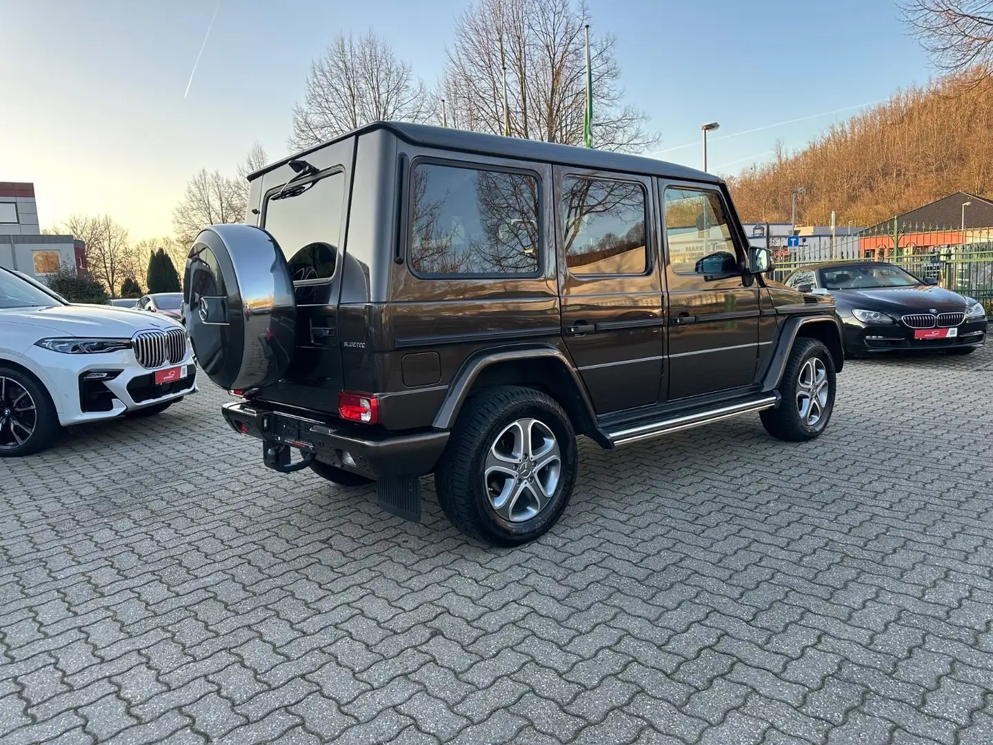 Mercedes-Benz G 350 BlueTEC Distr Kam Sitzbelüf Stdhzg H&K Marrón - 2