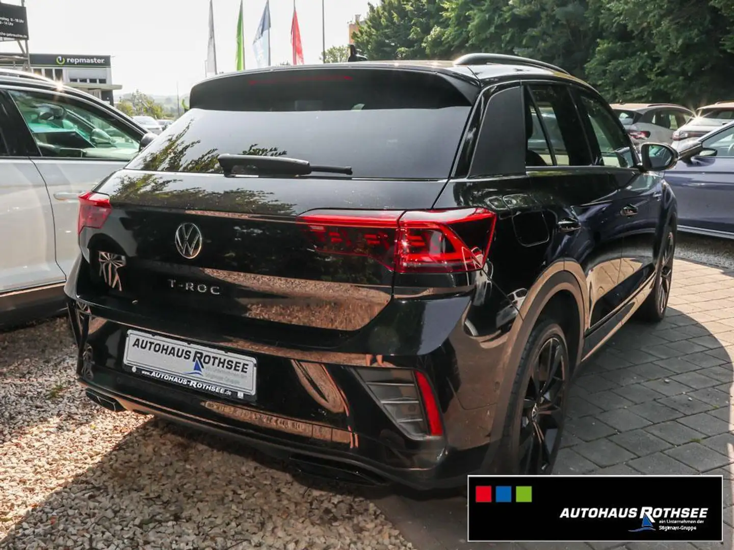 Volkswagen T-Roc R-line 1.5 TSI DSG ACC+AHK+IQ-LIGHT+NAVI Schwarz - 2