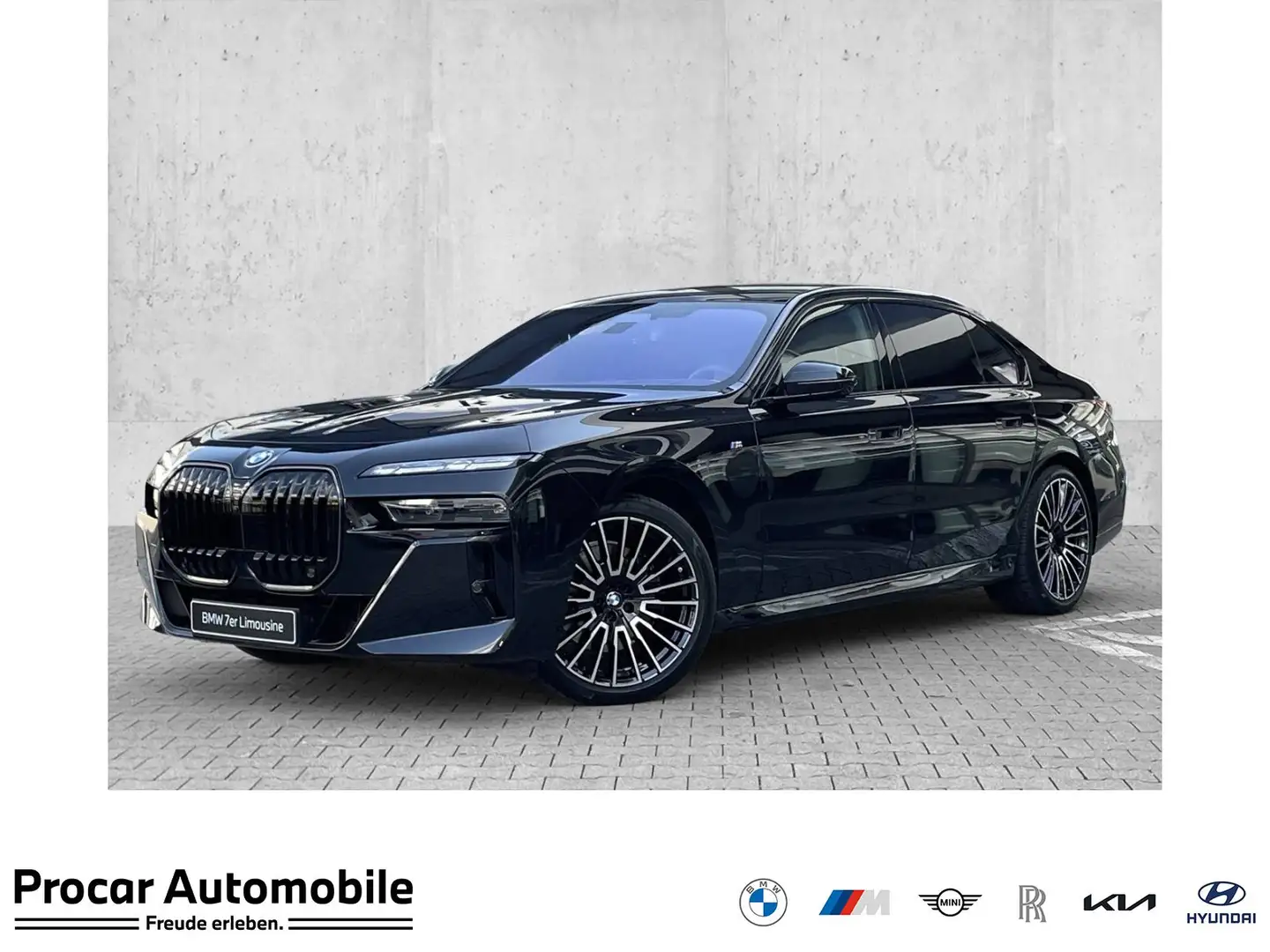 BMW 740 d xDrive M Sport DA PROF PA PROF SKY TV 21" Negro - 1