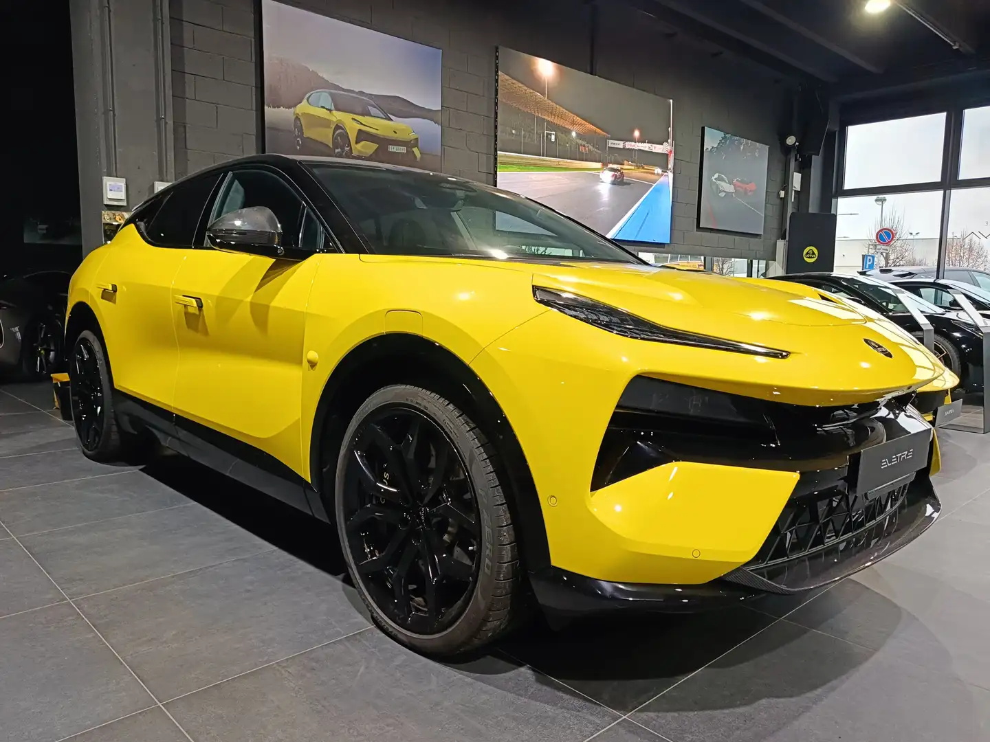 Lotus Eletre Eletre R Carbon Pack 913cv Giallo - 2