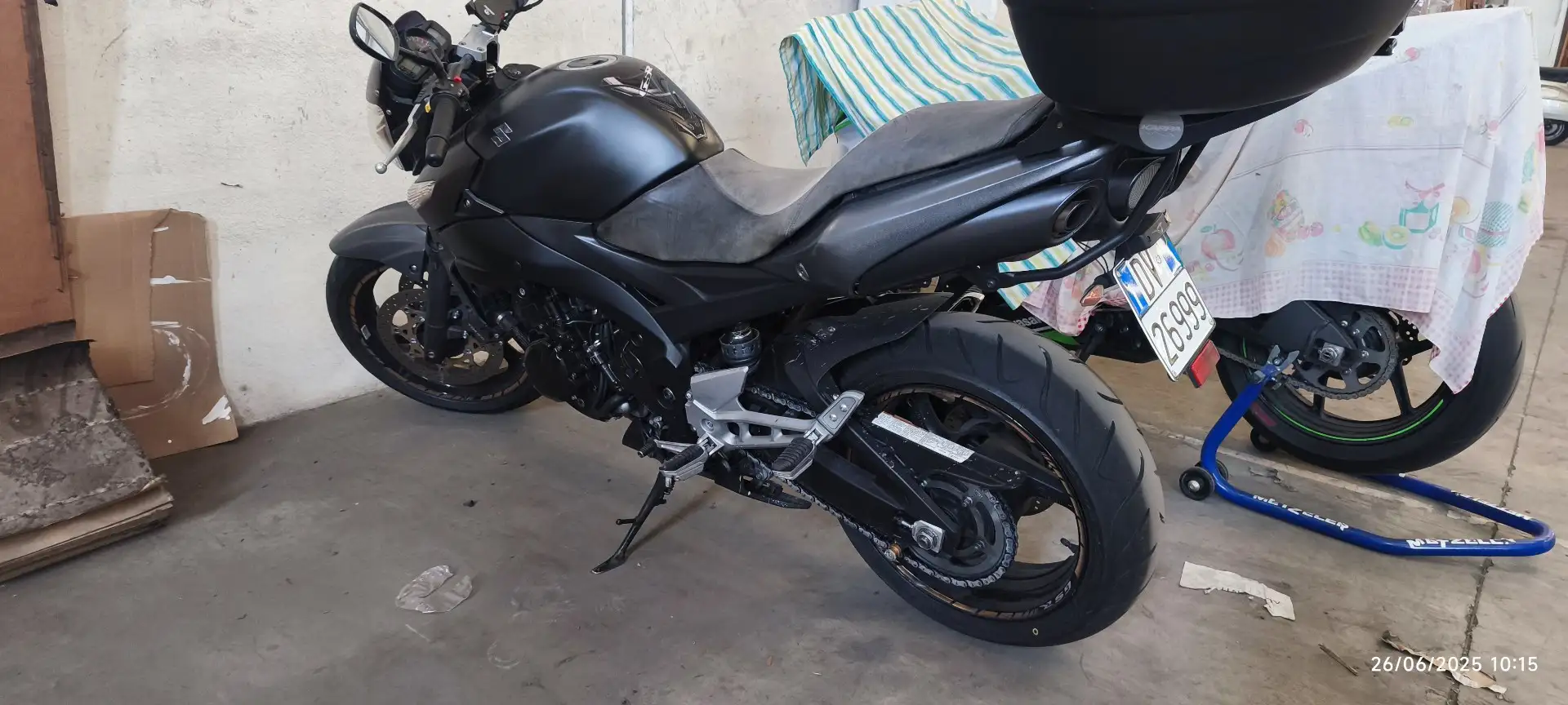 Suzuki GSR 600 Zwart - 1