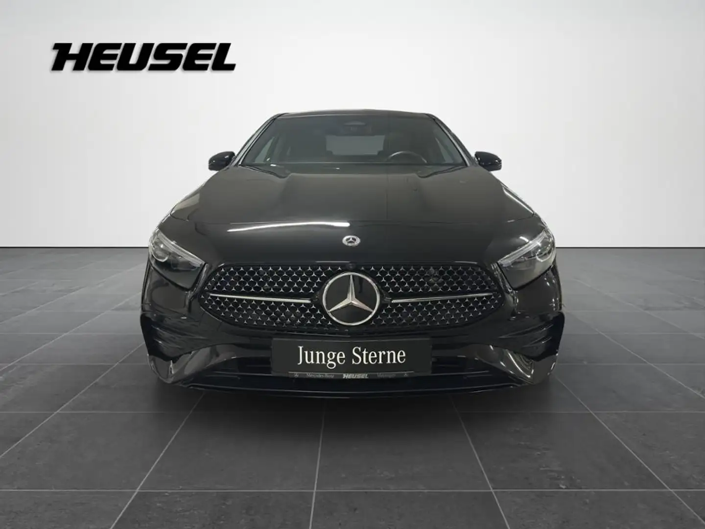 Mercedes-Benz A 180 AMG *Pan.Schd*Night-P*Winnter-P*Park-P*LED Noir - 2