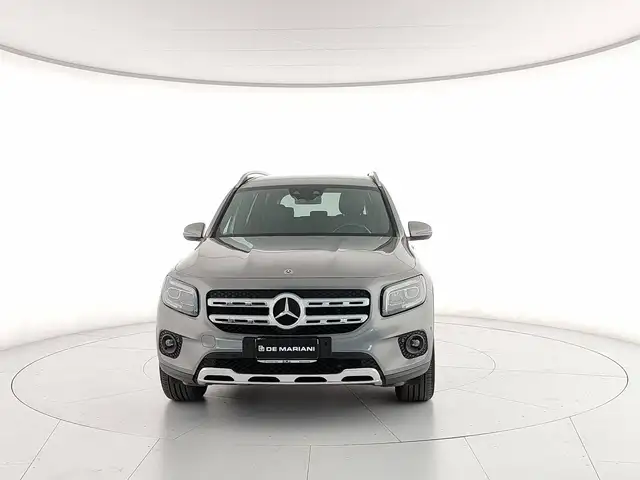 Mercedes-Benz GLB view 8
