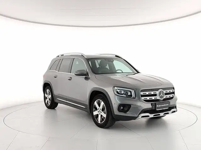 Mercedes-Benz GLB view 7
