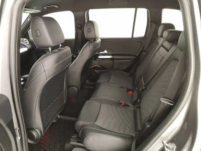 Mercedes-Benz GLB view 9