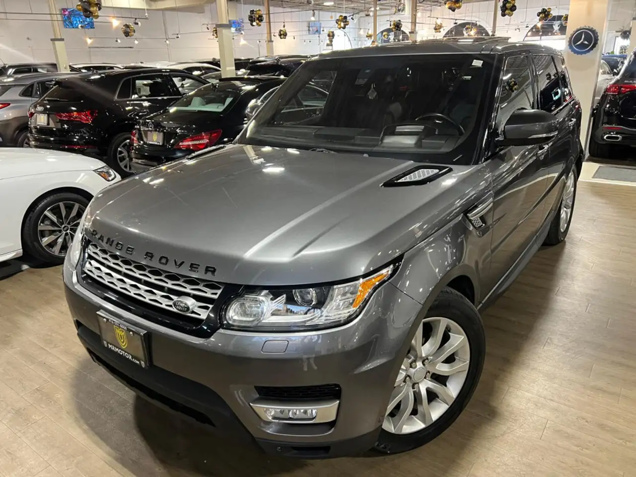Land Rover Range Rover Sport снимка Land Rover Range Rover Sport