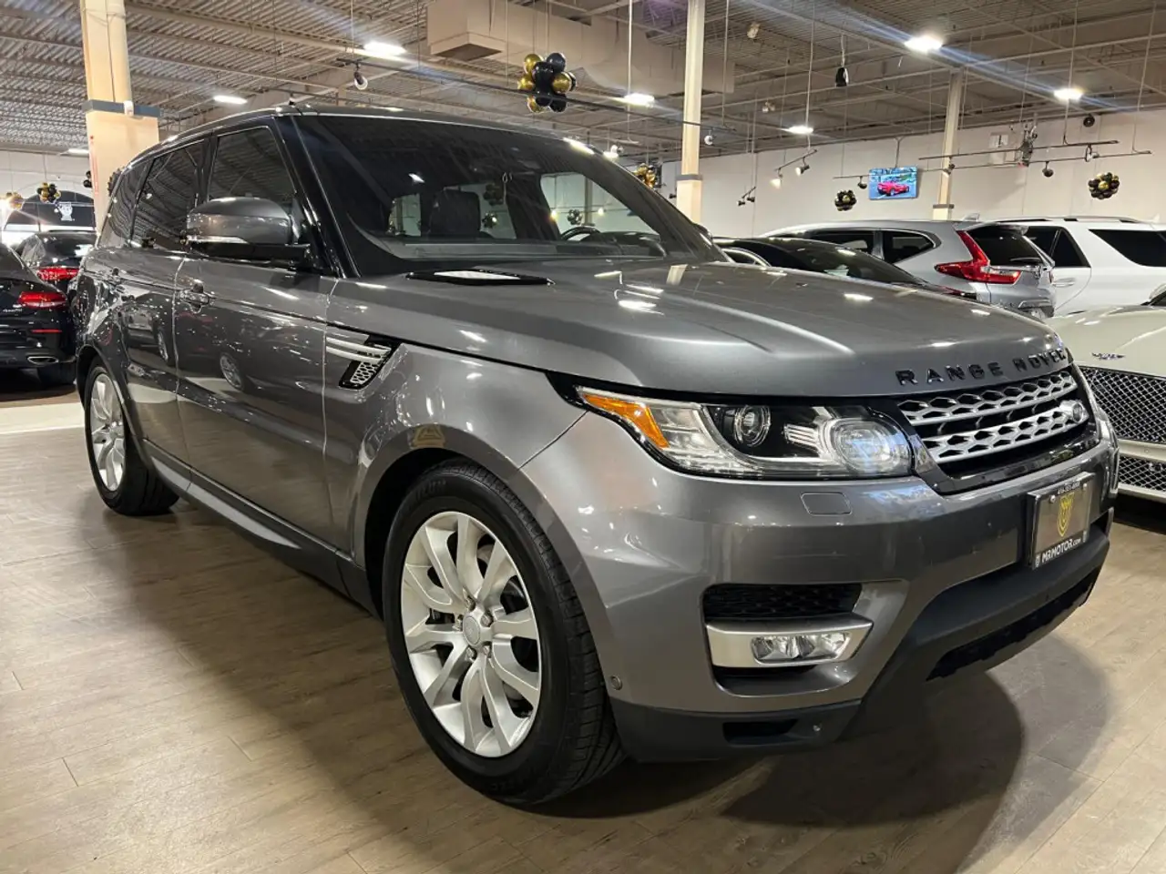 Land Rover Range Rover Sport снимка Land Rover Range Rover Sport