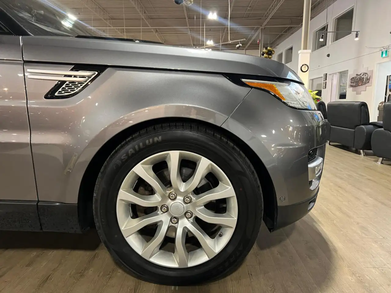 Land Rover Range Rover Sport снимка Land Rover Range Rover Sport