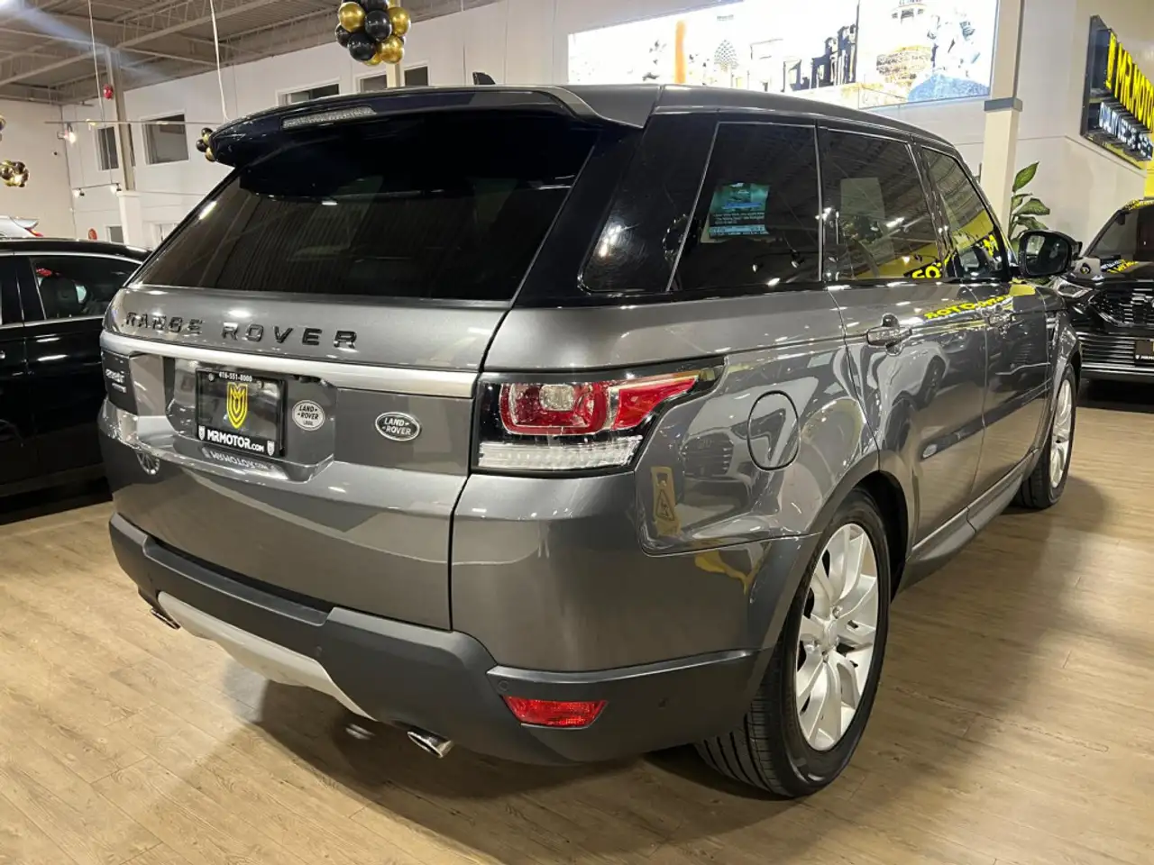 Land Rover Range Rover Sport снимка Land Rover Range Rover Sport