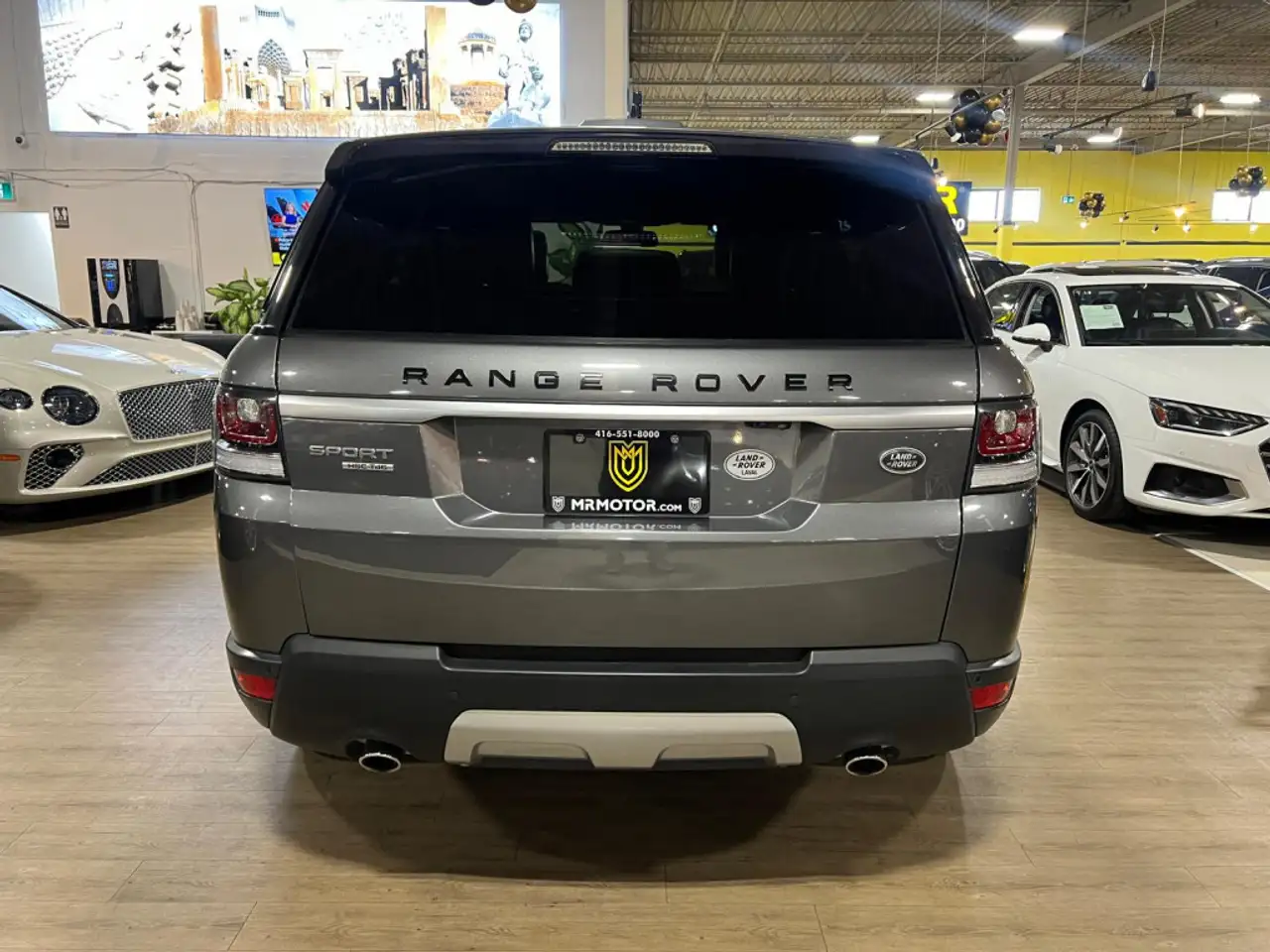 Land Rover Range Rover Sport снимка Land Rover Range Rover Sport