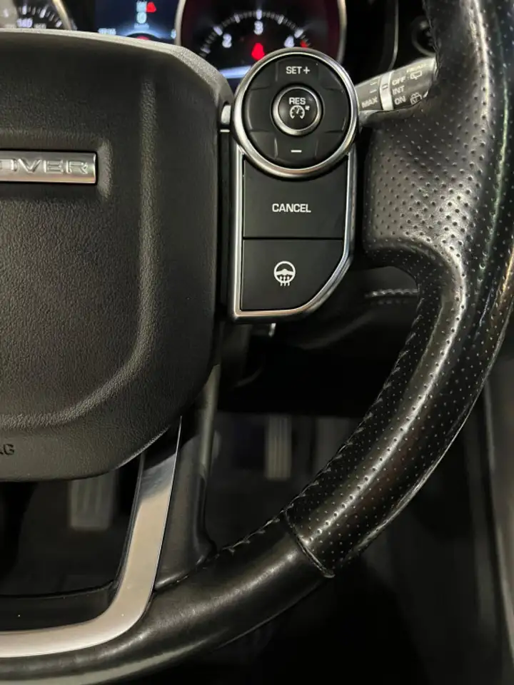 Land Rover Range Rover Sport снимка Land Rover Range Rover Sport