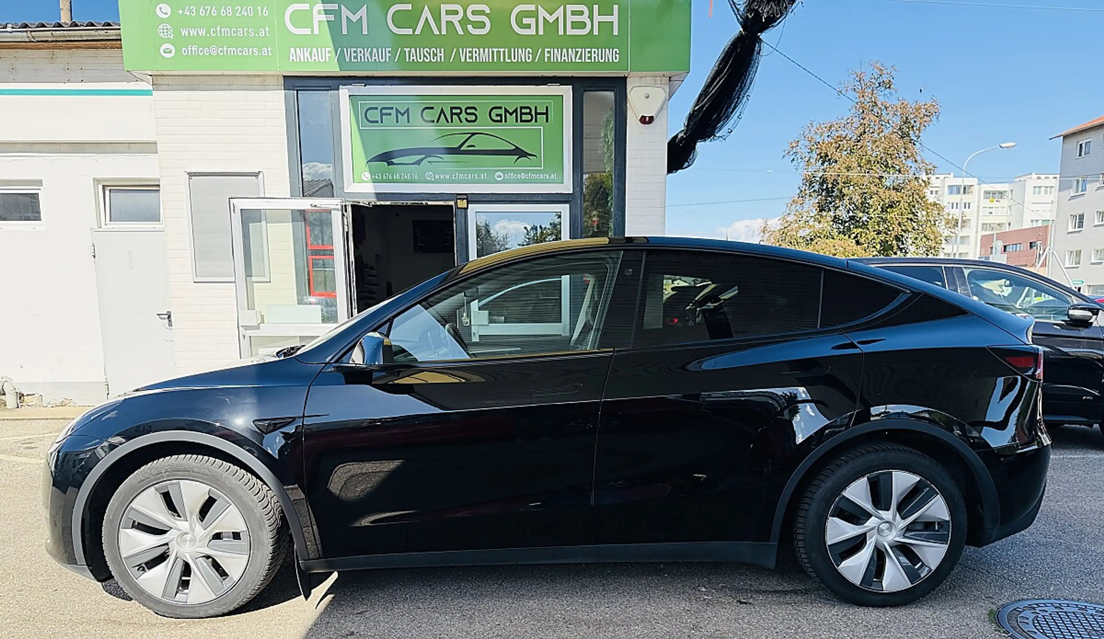 Tesla Model Y Dual Maximale Reichweite Dual AWD — photo 8