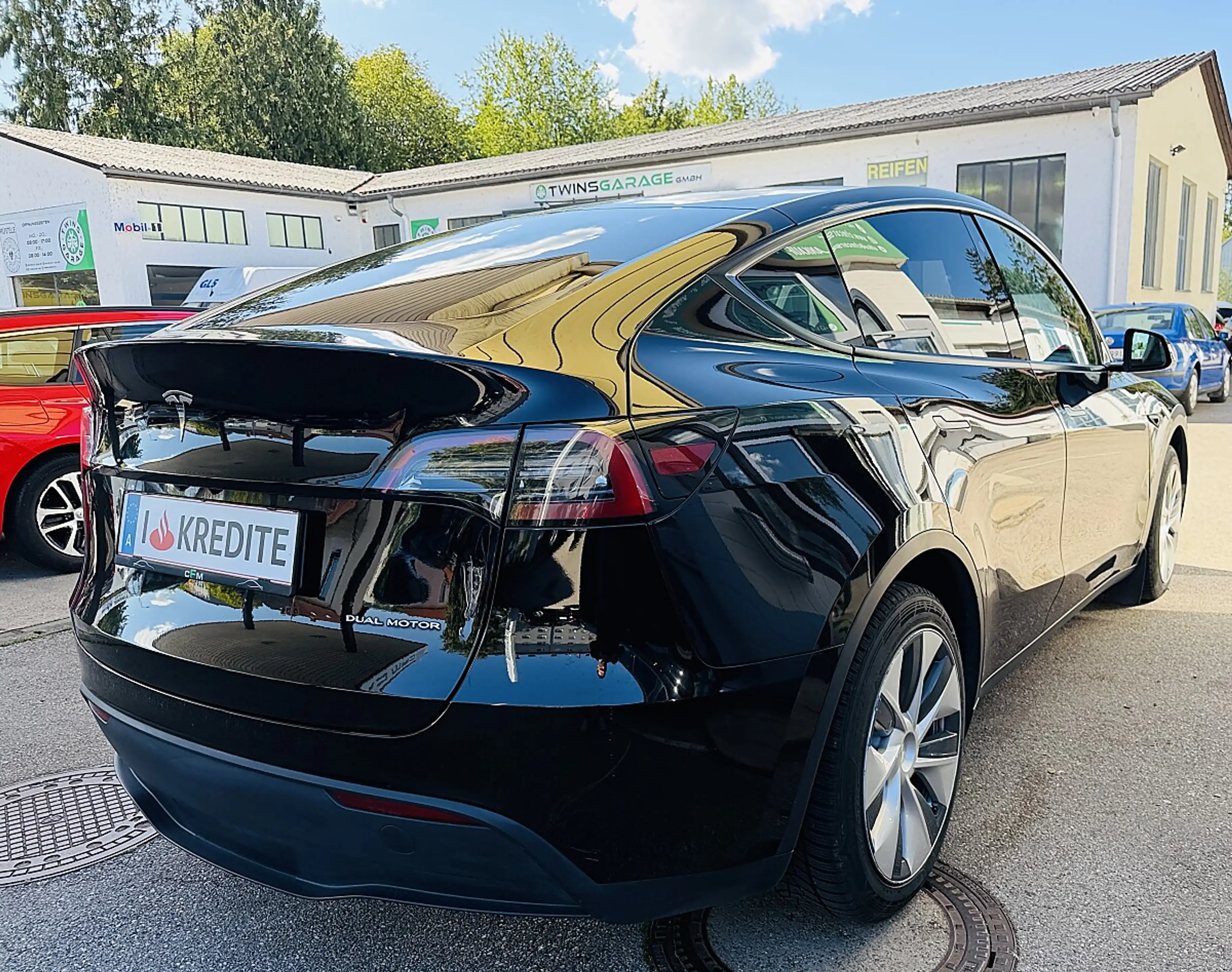 Tesla Model Y Dual Maximale Reichweite Dual AWD — photo 6